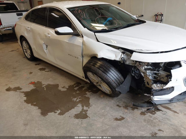 1G1ZE5STXHF127966 Chevrolet MALIBU 1LT