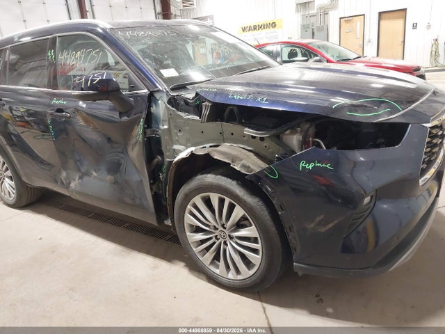 Продаж на аукціоні авто 2025 Toyota Highlander Platinum, vin: 5TDKDRBH4SS578266, номер лоту: 44988859