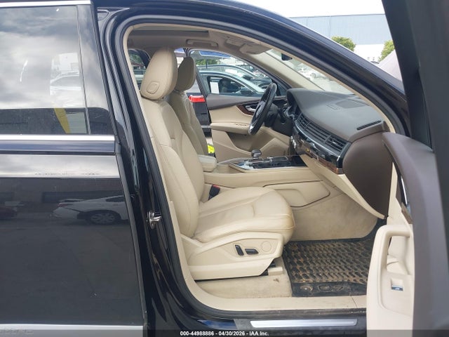 44988886 :رقم المزاد ، WA1LAAF70HD051985 vin ، 2017 Audi Q7 3.0t Premium مزاد بيع