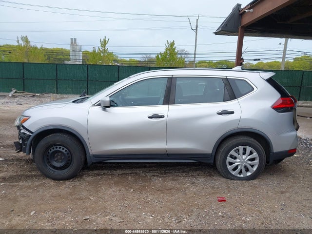 44988920 :رقم المزاد ، JN8AT2MVXHW259038 vin ، 2017 Nissan Rogue S مزاد بيع