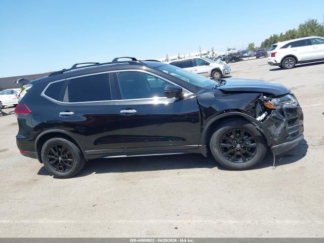 Nissan ROGUE SV 2018 5N1AT2MT5JC757340 Image 13