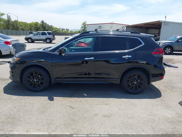 Nissan ROGUE SV 2018 5N1AT2MT5JC757340 Image 14