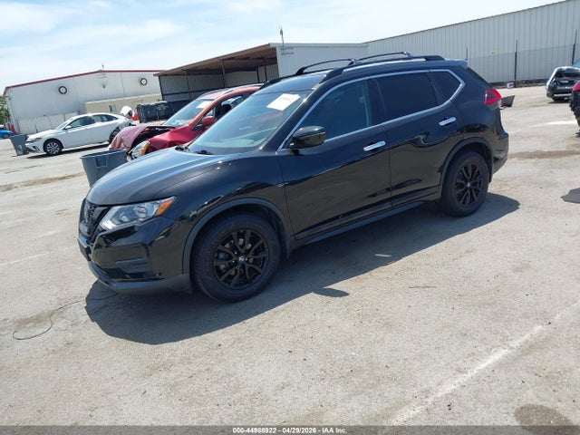 Nissan ROGUE SV 2018 5N1AT2MT5JC757340 Image 2