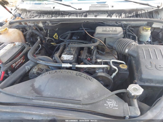 44988925 :رقم المزاد ، 1J4GW48S54C330385 vin ، 2004 Jeep Grand Cherokee Laredo مزاد بيع