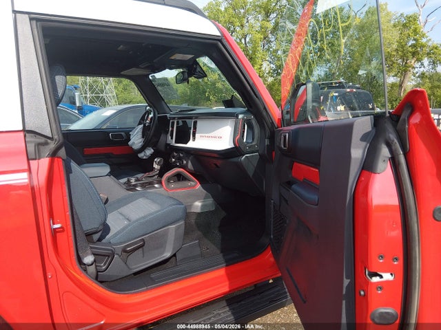 2024 Ford Bronco Heritage Edition მანქანა იყიდება აუქციონზე, vin: 1FMDE4CH8RLB54510, აუქციონის ნომერი: 44988945