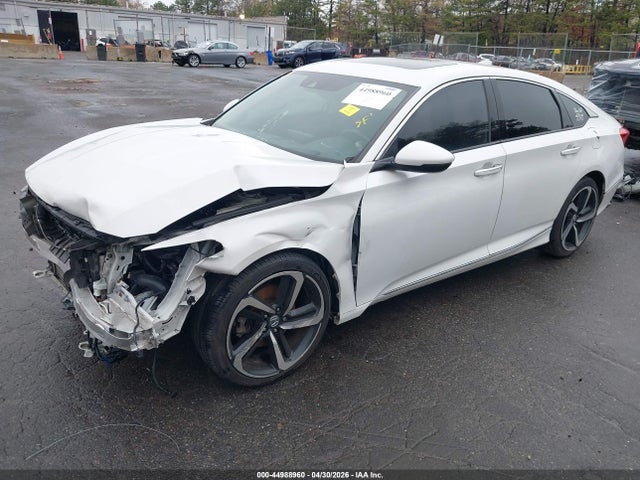 44988960 :رقم المزاد ، 1HGCV1F90JA037315 vin ، 2018 Honda Accord Touring مزاد بيع