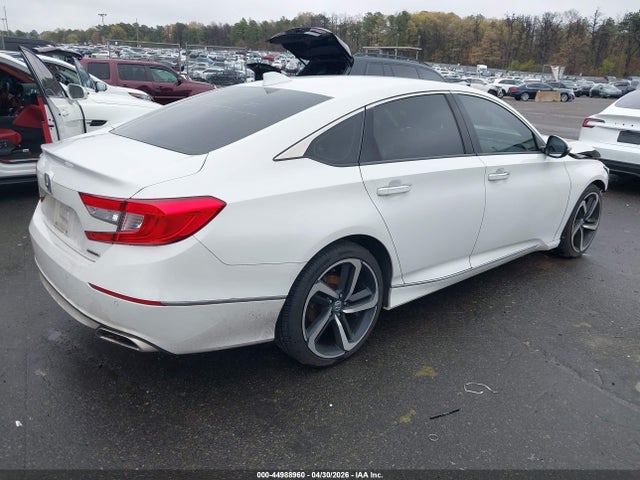 44988960 :رقم المزاد ، 1HGCV1F90JA037315 vin ، 2018 Honda Accord Touring مزاد بيع