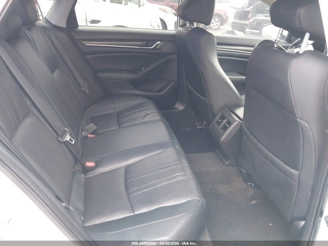 44988960 :رقم المزاد ، 1HGCV1F90JA037315 vin ، 2018 Honda Accord Touring مزاد بيع