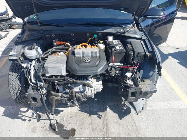WVWKP7AU0GW916148 Volkswagen E-golf Se