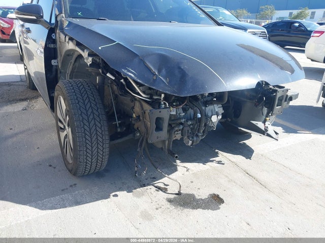 WVWKP7AU0GW916148 Volkswagen E-golf Se