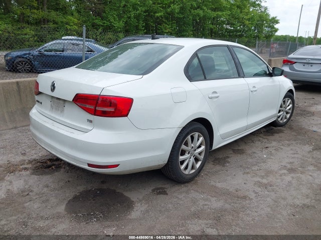 44989016 :رقم المزاد ، 3VWD17AJ8FM289968 vin ، 2015 Volkswagen Jetta 1.8t Se مزاد بيع