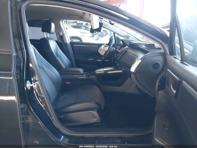 Продаж на аукціоні авто 2018 Honda Clarity Plug-in Hybrid, vin: JHMZC5F17JC011619, номер лоту: 44989023