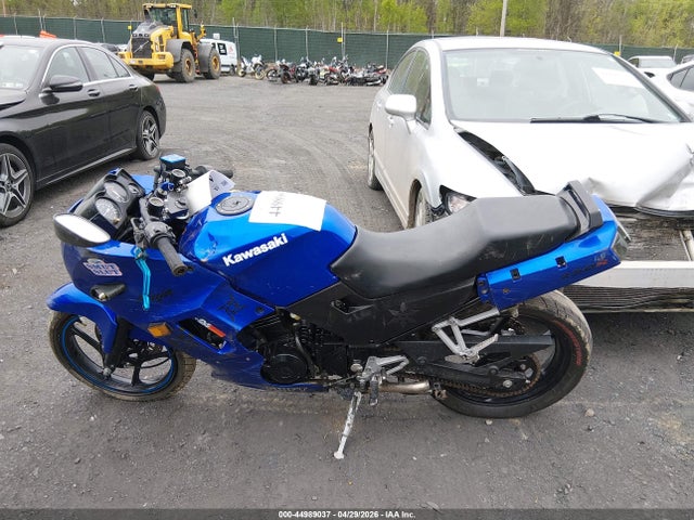 2006 Kawasaki Ex250 F მანქანა იყიდება აუქციონზე, vin: JKAEXMF106DA21955, აუქციონის ნომერი: 44989037