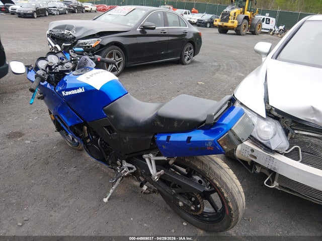 2006 Kawasaki Ex250 F მანქანა იყიდება აუქციონზე, vin: JKAEXMF106DA21955, აუქციონის ნომერი: 44989037