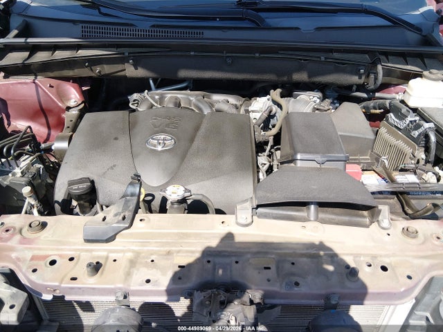 Toyota Highlander Xle 2018 5TDKZRFH7JS285035 Image 10