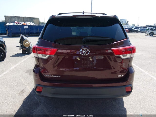 Toyota Highlander Xle 2018 5TDKZRFH7JS285035 Image 17