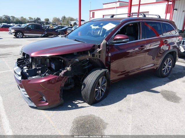 Toyota Highlander Xle 2018 5TDKZRFH7JS285035 Image 2