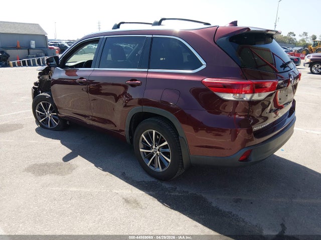 Toyota Highlander Xle 2018 5TDKZRFH7JS285035 Image 3