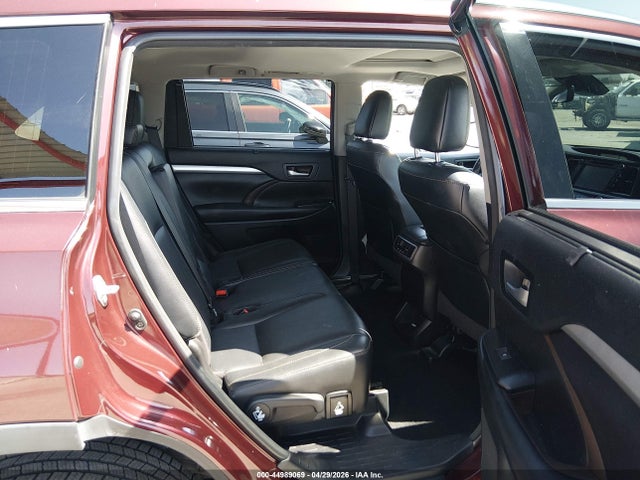 Toyota Highlander Xle 2018 5TDKZRFH7JS285035 Image 8