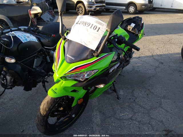 JKAEXKH16PDAM5504 Kawasaki EX400