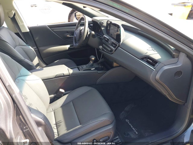 Продажа на аукционе авто 2025 Lexus Es 300h, vin: 58ADA1C16SU058753, номер лота: 44989102