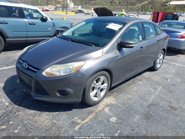 Ford FOCUS SE 2014 1FADP3F25EL260543 Image 2