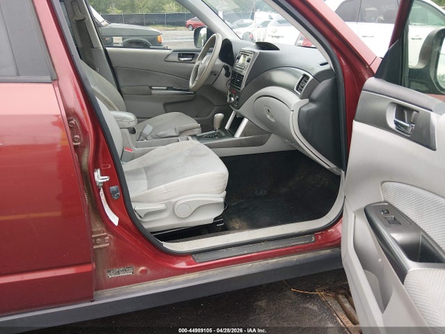 44989105 :رقم المزاد ، JF2SHADC4CH412702 vin ، 2012 Subaru Forester 2.5x Premium مزاد بيع