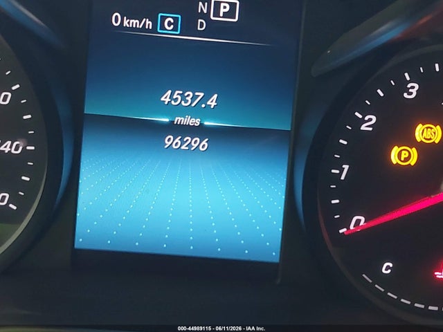 44989115 :رقم المزاد ، 55SWF8EB1LU326170 vin ، 2020 Mercedes-benz C 300 4matic مزاد بيع