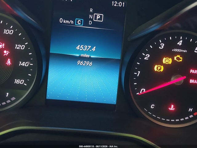 44989115 :رقم المزاد ، 55SWF8EB1LU326170 vin ، 2020 Mercedes-benz C 300 4matic مزاد بيع