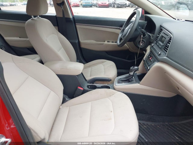2018 Hyundai Elantra Se მანქანა იყიდება აუქციონზე, vin: 5NPD74LF8JH264592, აუქციონის ნომერი: 44989120