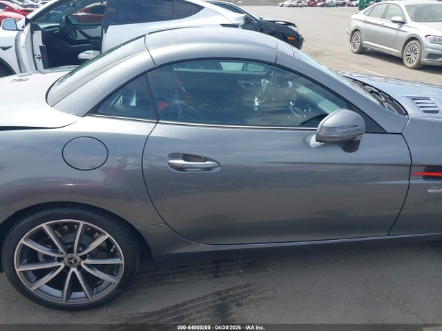 44989209 :رقم المزاد ، WDDPK3JA1JF148180 vin ، 2018 Mercedes-benz Slc 300 مزاد بيع