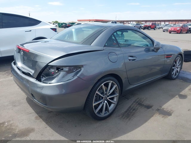 44989209 :رقم المزاد ، WDDPK3JA1JF148180 vin ، 2018 Mercedes-benz Slc 300 مزاد بيع