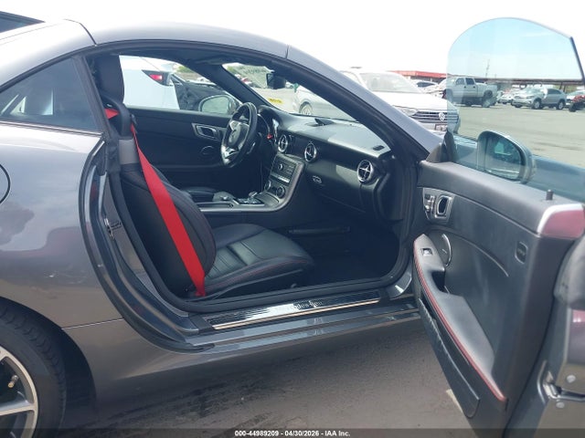 44989209 :رقم المزاد ، WDDPK3JA1JF148180 vin ، 2018 Mercedes-benz Slc 300 مزاد بيع