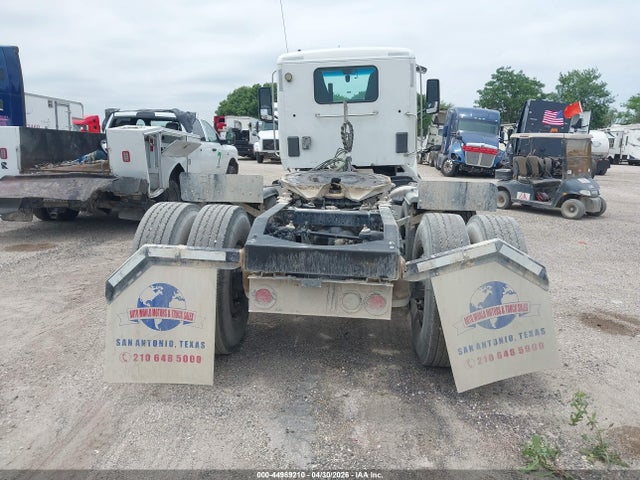 44989210 :رقم المزاد ، 1XPCDP9X1JD490872 vin ، 2018 Peterbilt 567 مزاد بيع