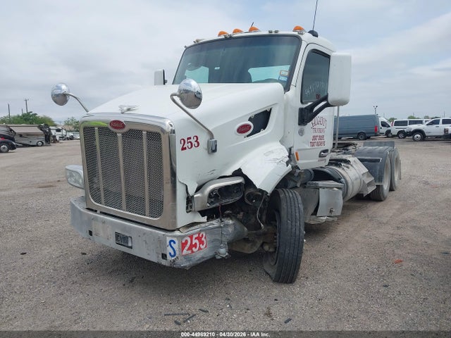 44989210 :رقم المزاد ، 1XPCDP9X1JD490872 vin ، 2018 Peterbilt 567 مزاد بيع