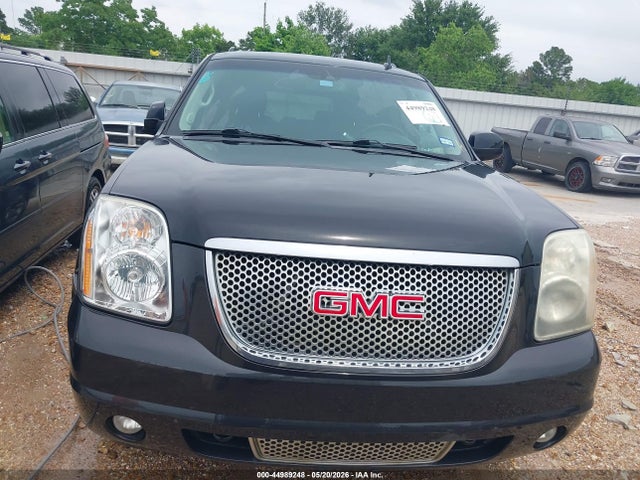 2011 Gmc Yukon Xl 1500 Denali მანქანა იყიდება აუქციონზე, vin: 1GKS1MEF8BR281896, აუქციონის ნომერი: 44989248