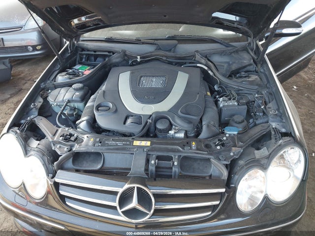 44989268 :رقم المزاد ، WDBTJ72H88F257291 vin ، 2008 Mercedes-benz Clk 550 مزاد بيع