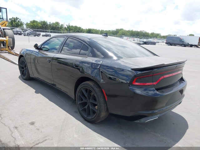 44989272 :رقم المزاد ، 2C3CDXHG7FH726247 vin ، 2015 Dodge Charger Sxt مزاد بيع