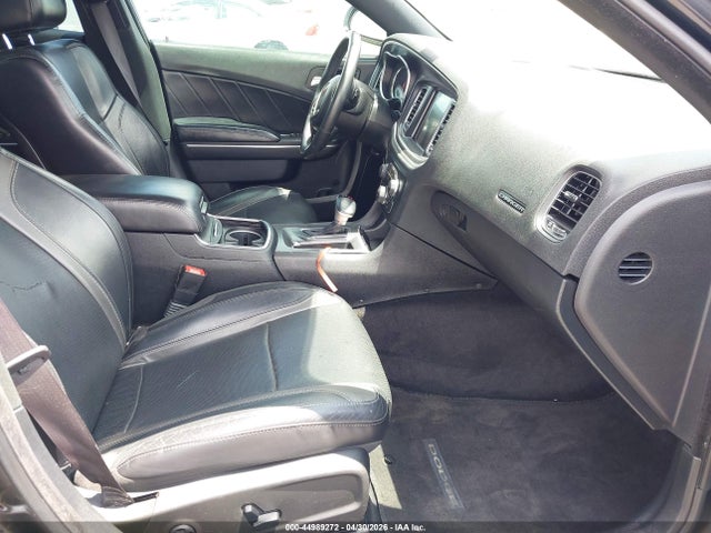 44989272 :رقم المزاد ، 2C3CDXHG7FH726247 vin ، 2015 Dodge Charger Sxt مزاد بيع