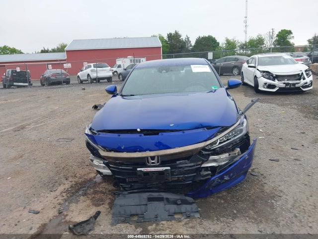 Продажа на аукционе авто 2018 Honda Accord Sport, vin: 1HGCV1F33JA149358, номер лота: 44989292
