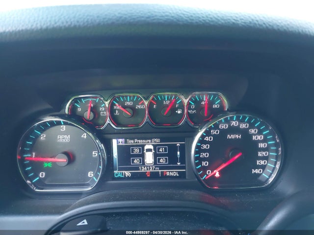 44989297 :رقم المزاد ، 1GKS2FKCXJR150048 vin ، 2018 Gmc Yukon Xl Sle مزاد بيع