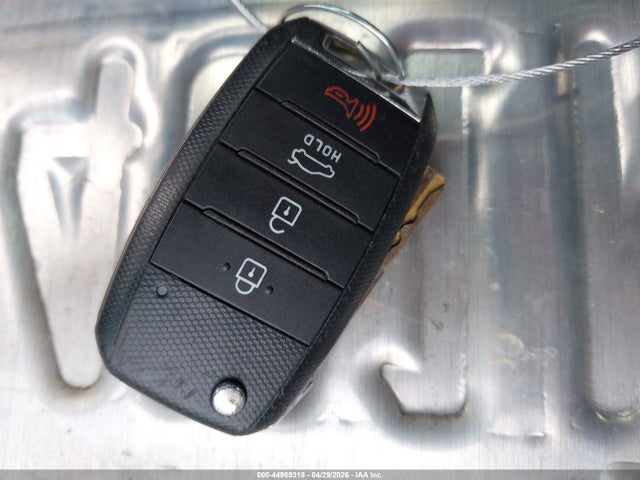 44989318 :رقم المزاد ، KNDJP3A57H7417548 vin ، 2017 Kia Soul + مزاد بيع
