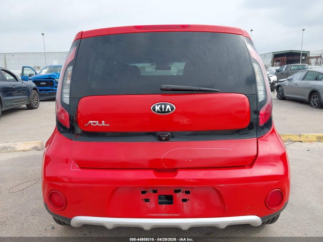 44989318 :رقم المزاد ، KNDJP3A57H7417548 vin ، 2017 Kia Soul + مزاد بيع
