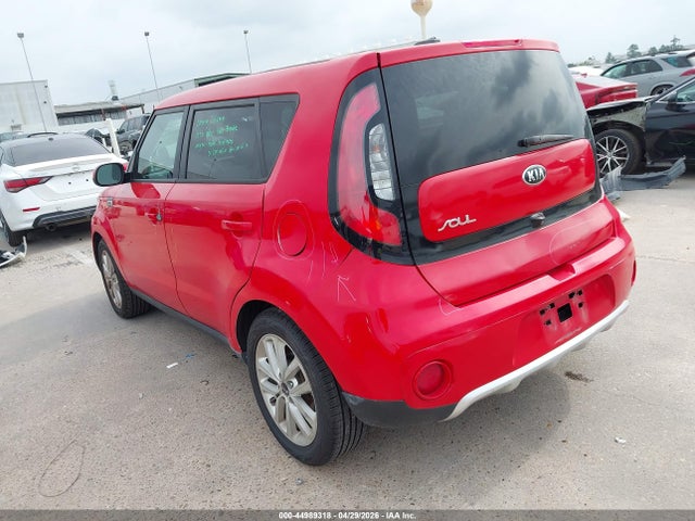 44989318 :رقم المزاد ، KNDJP3A57H7417548 vin ، 2017 Kia Soul + مزاد بيع