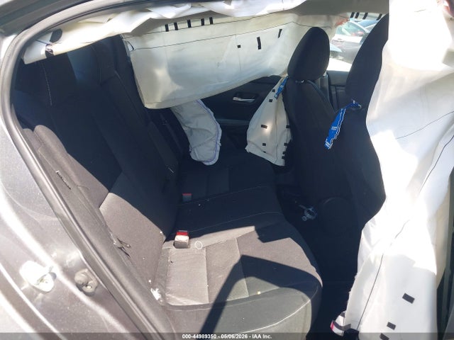 3N1AB8CV0NY241979 Nissan Sentra Sv Xtronic Cvt