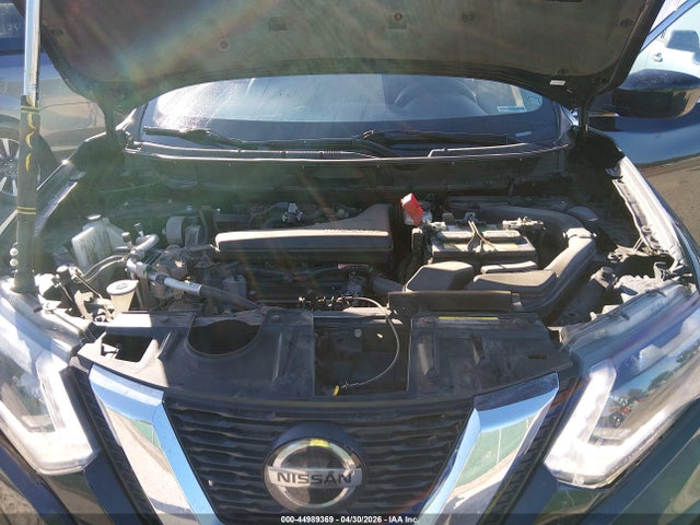 2018 Nissan Rogue S მანქანა იყიდება აუქციონზე, vin: 5N1AT2MV0JC720004, აუქციონის ნომერი: 44989369