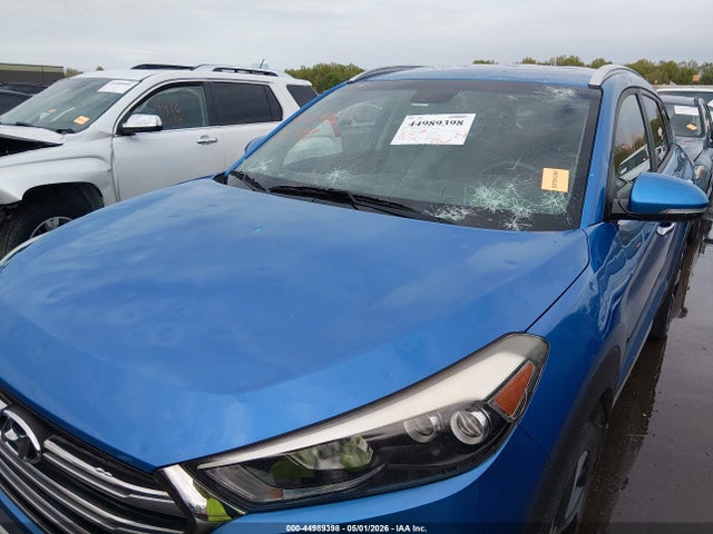 44989398 :رقم المزاد ، KM8J3CA23JU638374 vin ، 2018 Hyundai Tucson Limited مزاد بيع