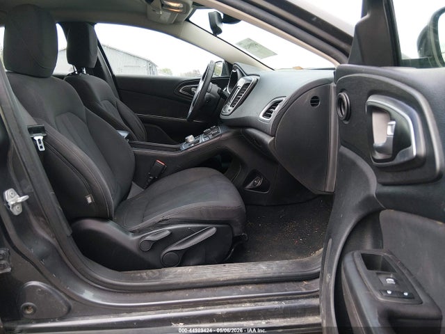 Продажа на аукционе авто 2015 Chrysler 200 Limited, vin: 1C3CCCAB4FN710623, номер лота: 44989424