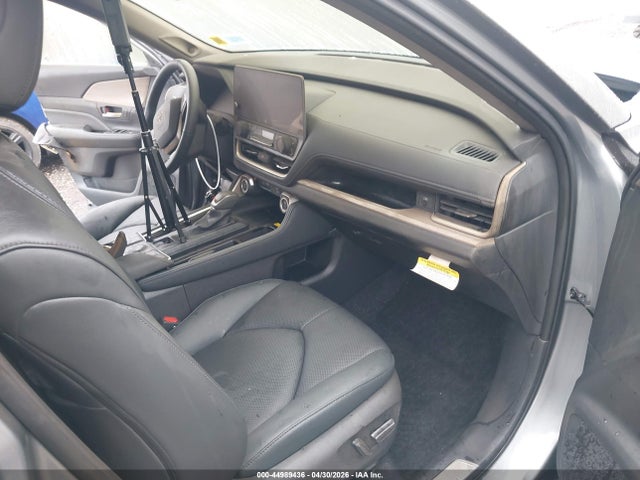 2026 Toyota Grand Highlander Hybrid Limited მანქანა იყიდება აუქციონზე, vin: 5TDACAB55TS083792, აუქციონის ნომერი: 44989436