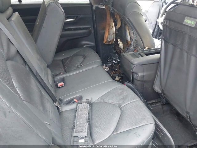 2026 Toyota Grand Highlander Hybrid Limited მანქანა იყიდება აუქციონზე, vin: 5TDACAB55TS083792, აუქციონის ნომერი: 44989436